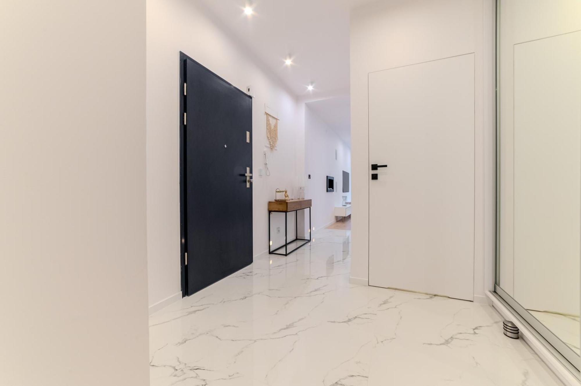 The One Apartment Lodz  Ngoại thất bức ảnh